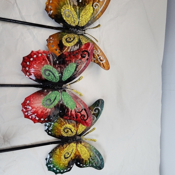 Butterfly  Three Hook Meatel Coat Hanger - Picture 3 of 5